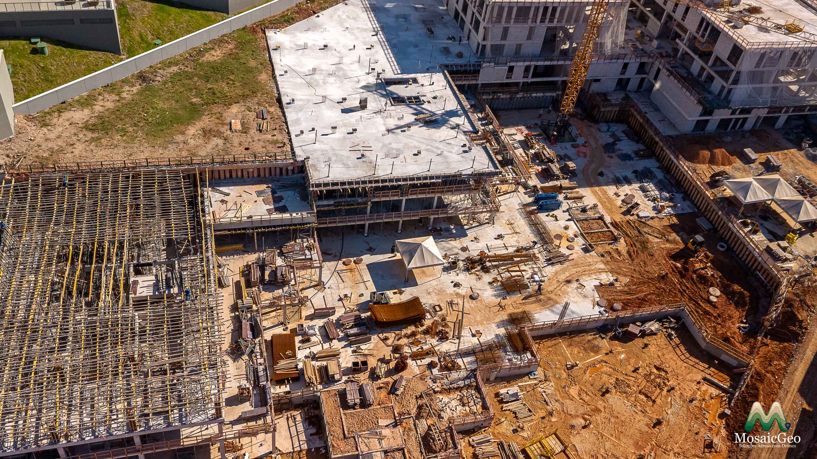 Marketing Imobiliário Premium com fotos aéreas de alta resolução